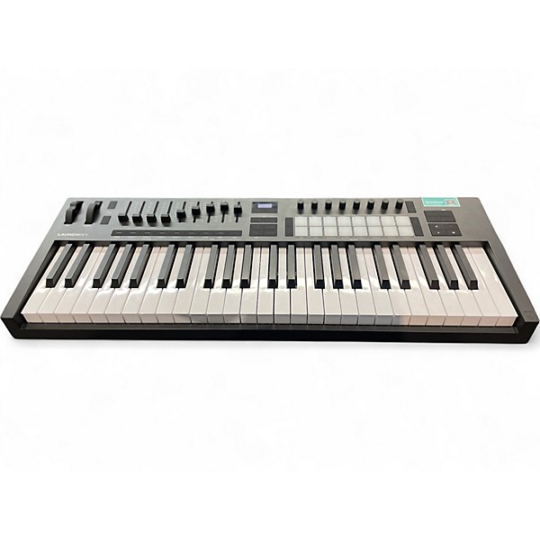 Used Novation LAUNCHKEY 49 Keyboard Workstation
