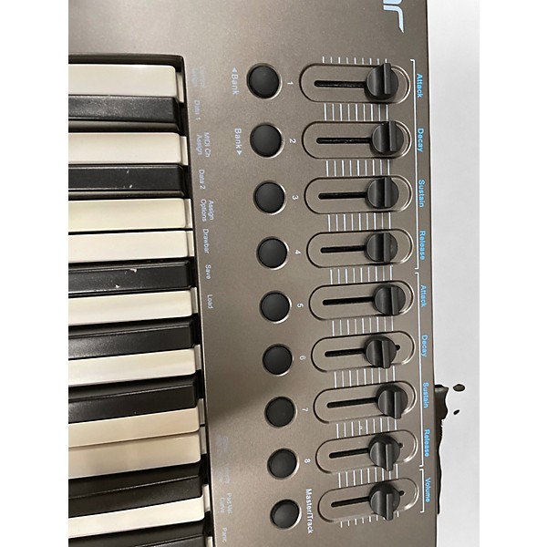 Used Nektar IMPACT LX49+