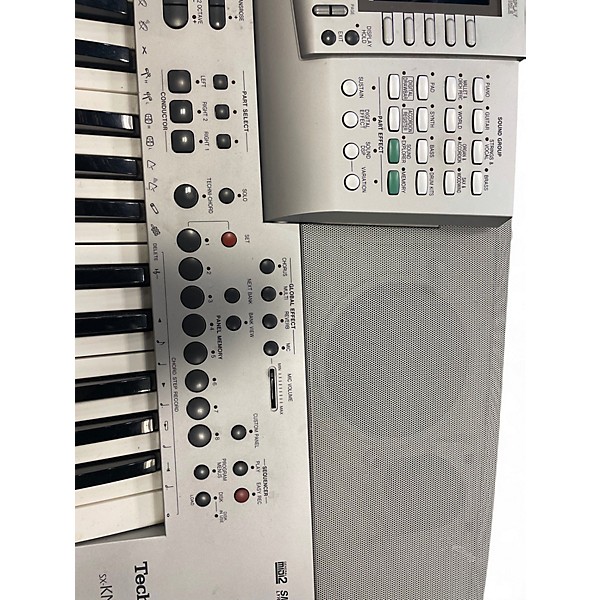 Used Technics KN6500 Keyboard Workstation