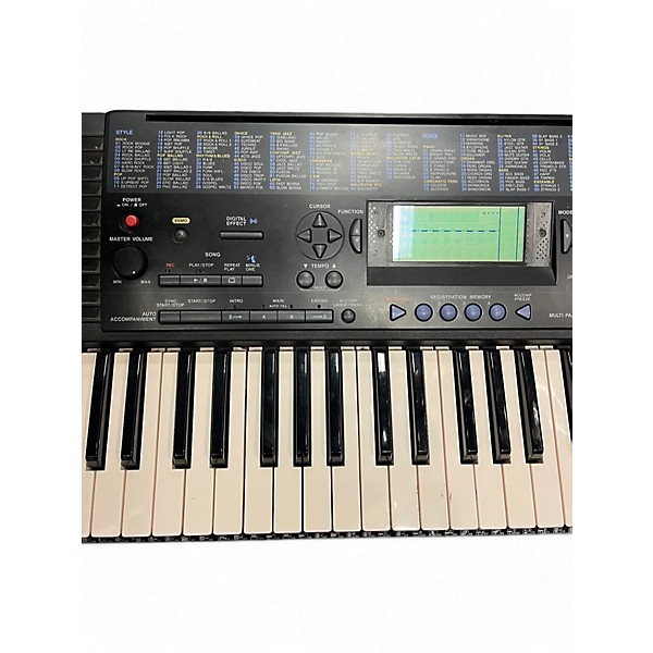 Used Yamaha PSR320 61 Key Portable Keyboard