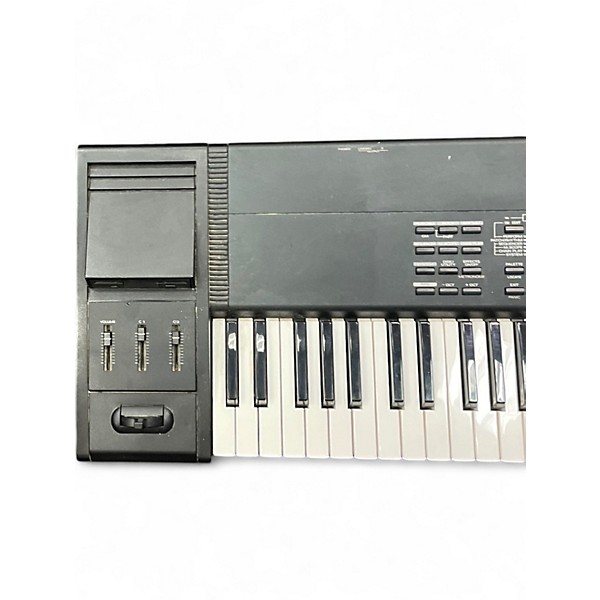 Used Roland XP 50 Keyboard Workstation