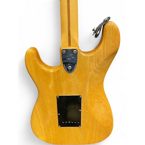 Vintage 1981 Fender Stratocaster 1981 Natural Solid Body Electric Guitar