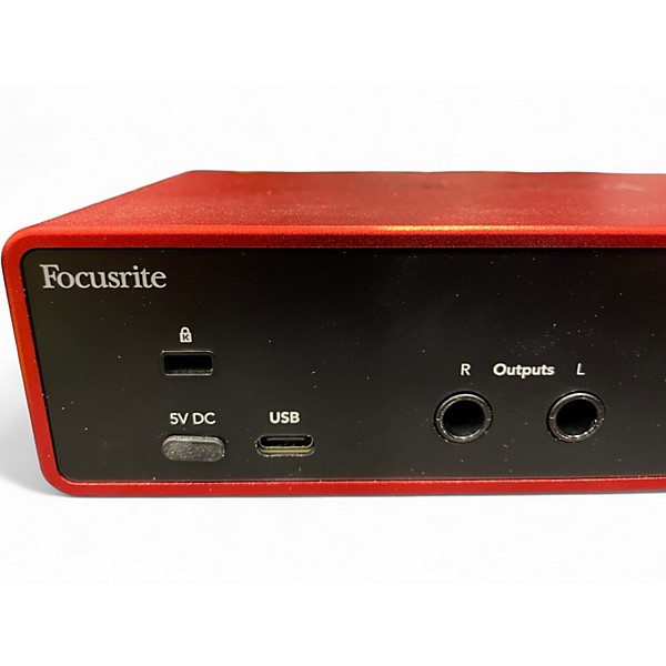 Used Focusrite Scarlett 2i2 Gen 4 Audio Interface