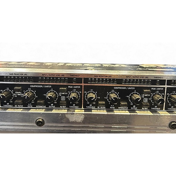 Used Behringer MDX4400 Compressor