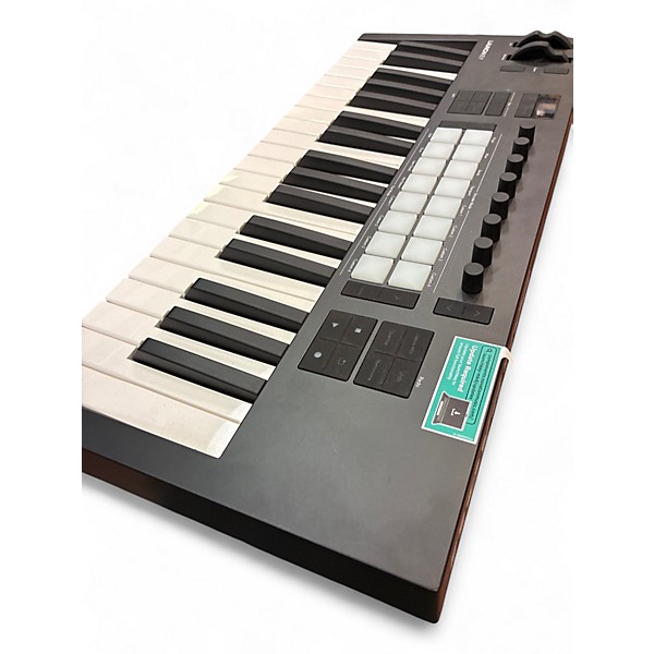 Used Novation Launchkey 25 Key MIDI Controller