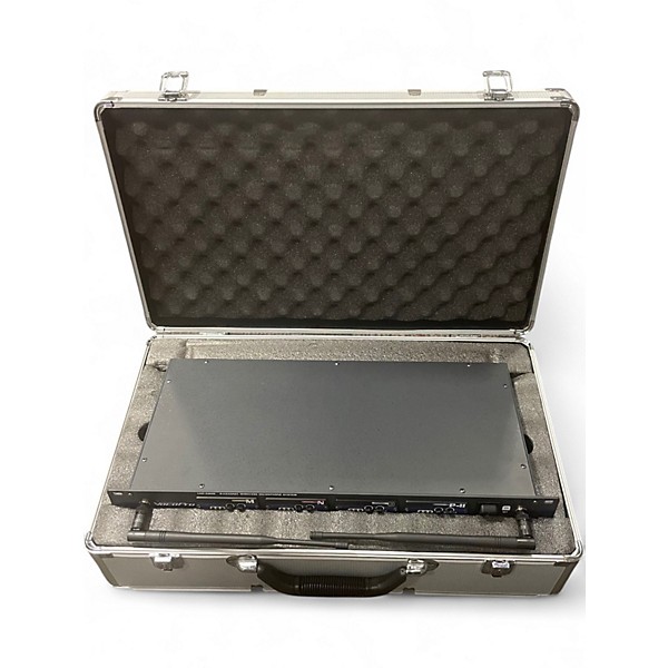 Used VocoPro UHF-5800 Dynamic Microphone