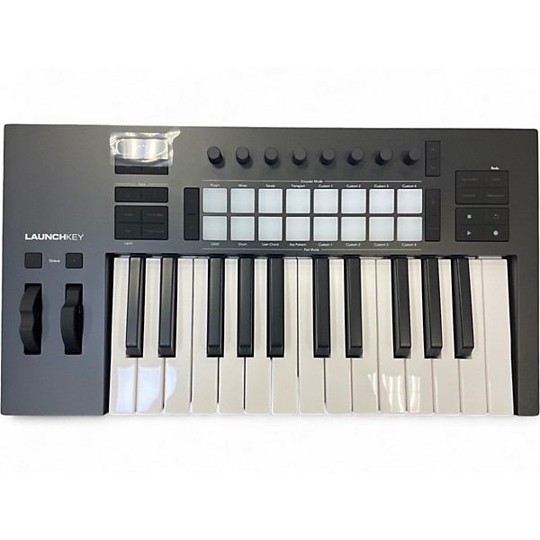 Used Novation Launchkey 25 Key MIDI Controller