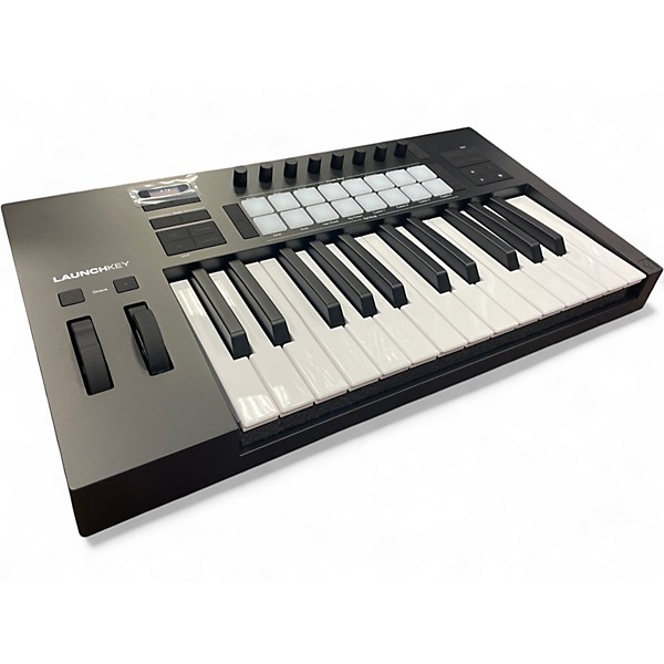 Used Novation Launchkey 25 Key MIDI Controller