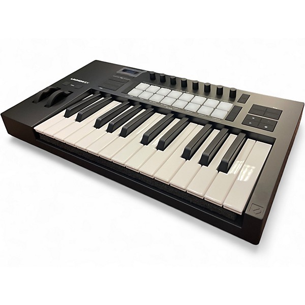 Used Novation Launchkey 25 Key MIDI Controller