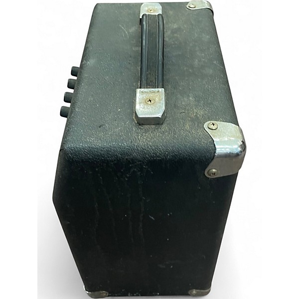 Used Traynor GUITAR MATE 15 Guitar Combo Amp