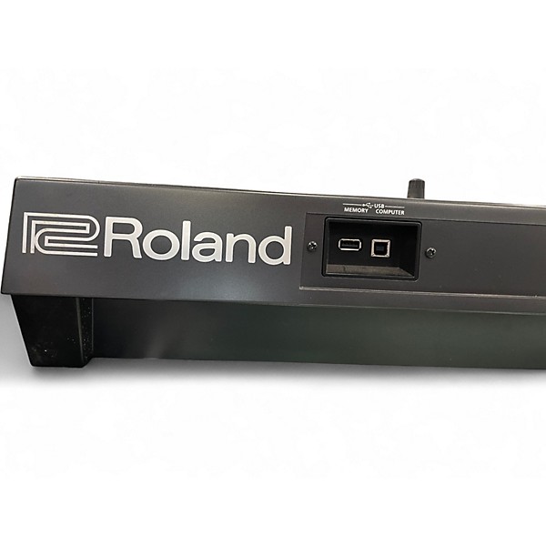 Used Roland EA7 Arranger Keyboard