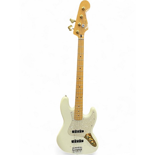 Used Fender Player Jazz Bass Alpine White Electric Bass Guitar