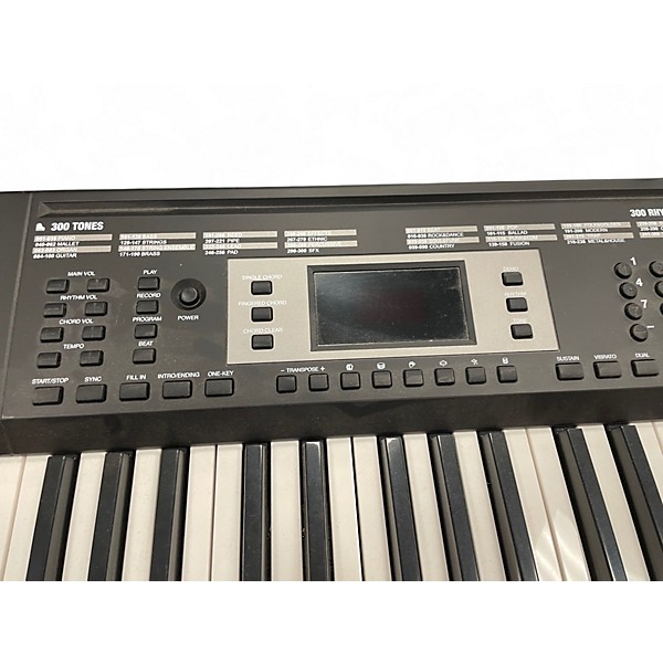 Used Alesis BRAVO61 Keyboard Workstation
