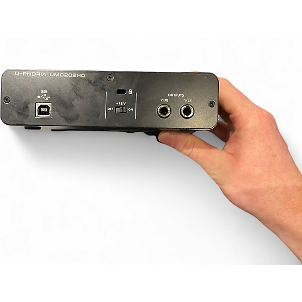 Used Behringer U-Phoria UMC202HD Audio Interface