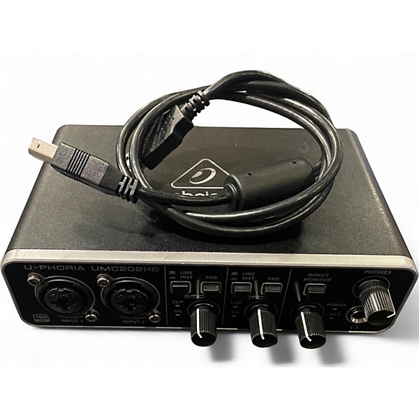 Used Behringer U-Phoria UMC202HD Audio Interface