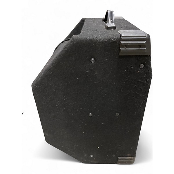 Used Behringer BLX3000 Bass Combo Amp