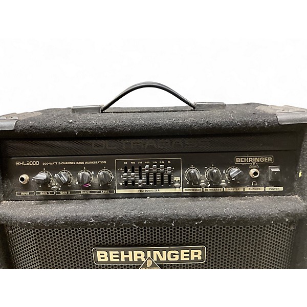 Used Behringer BLX3000 Bass Combo Amp