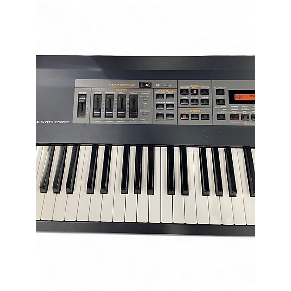 Used 2000s Roland XV-88 Keyboard Workstation