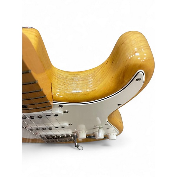 Used 2006 Fender 60th Anniversary Classic Series 70s Stratocaster Natural Solid Body Electric Guitar