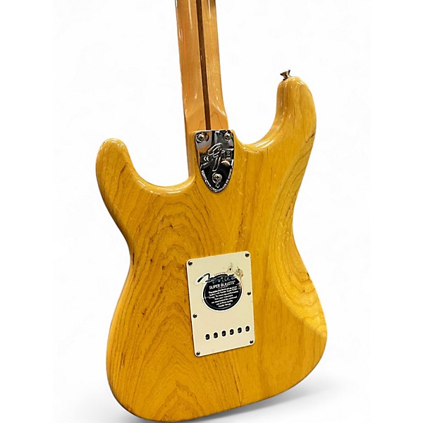 Used 2006 Fender 60th Anniversary Classic Series 70s Stratocaster Natural Solid Body Electric Guitar