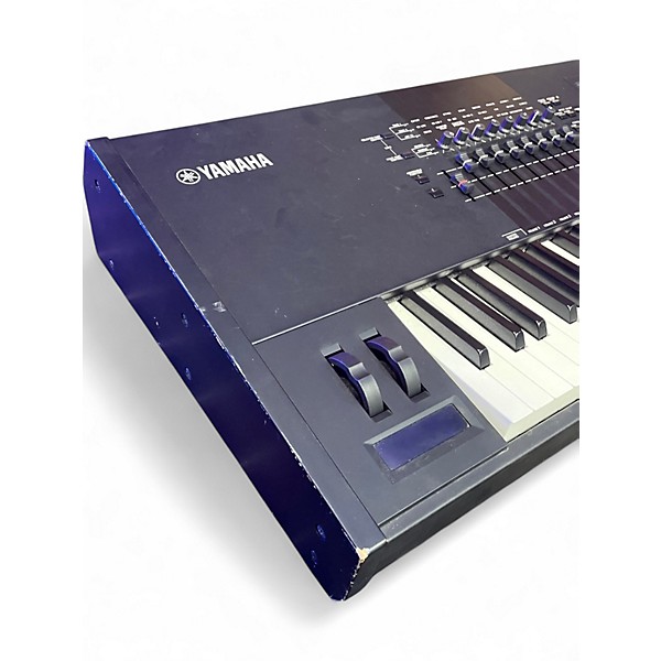 Used Yamaha Motif XF8 88 Key Keyboard Workstation