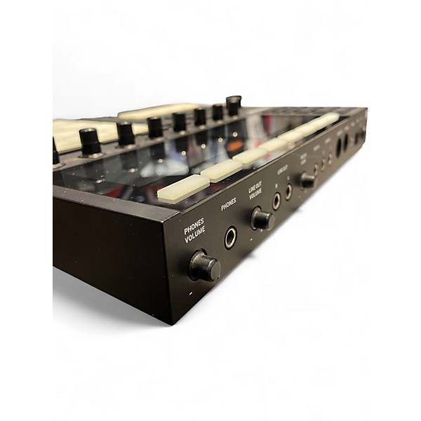 Used Native Instruments Maschine MK3 MIDI Controller