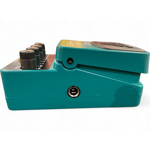 Used Behringer CS400 Compressor Sustainer Effect Pedal