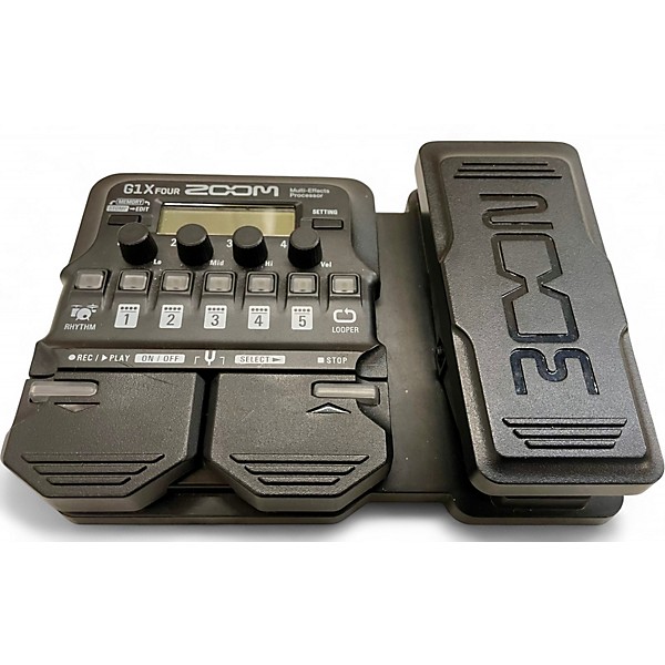 Used Zoom g1x four Effect Processor