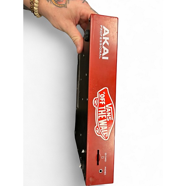 Used Akai Professional mpc one + Control Surface