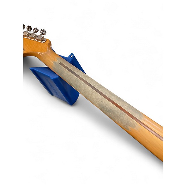 Used Fender 1950S Stratocaster 2 Tone Sunburst Solid Body Electric Guitar