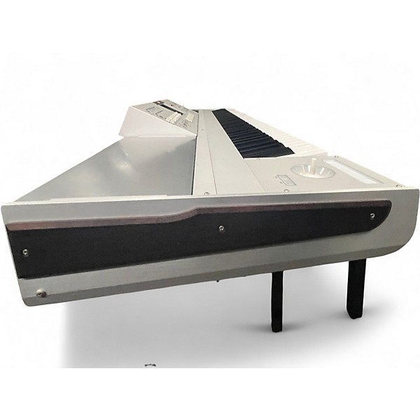 Used KORG M3 88 Key Keyboard Workstation