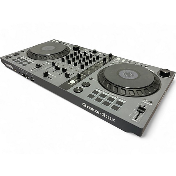 Used SERATO rekordbox DJ Controller