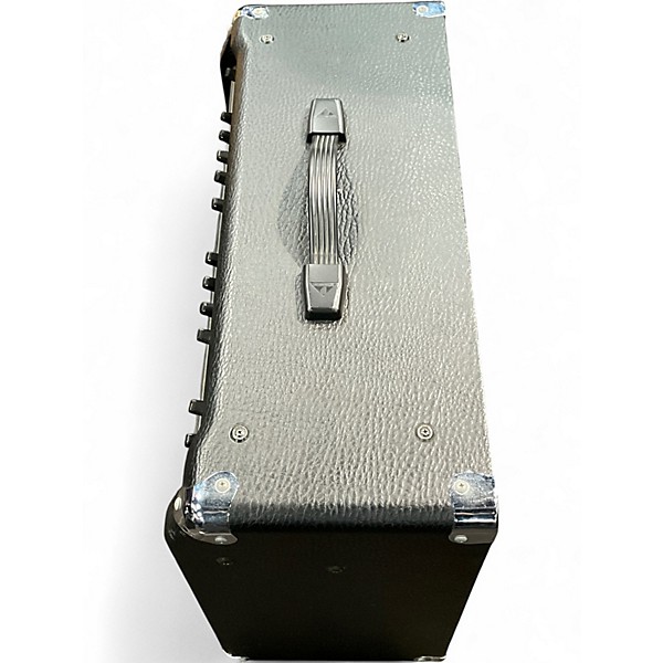 Used Behringer GMX210 Guitar Combo Amp