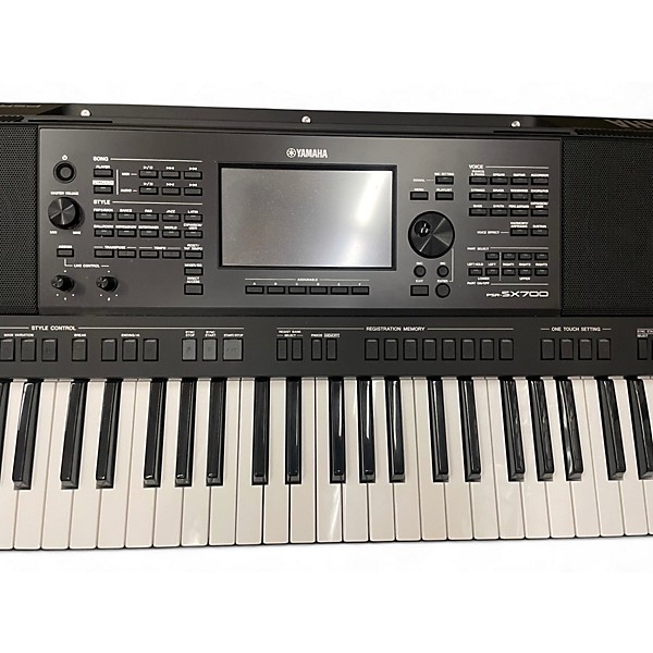 Used Yamaha PSR-SX700 Arranger Keyboard