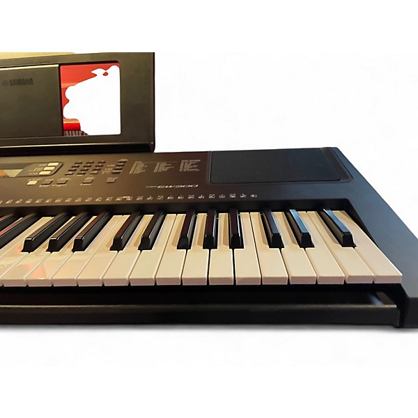 Used Yamaha PSREW300 76 Key Portable Keyboard