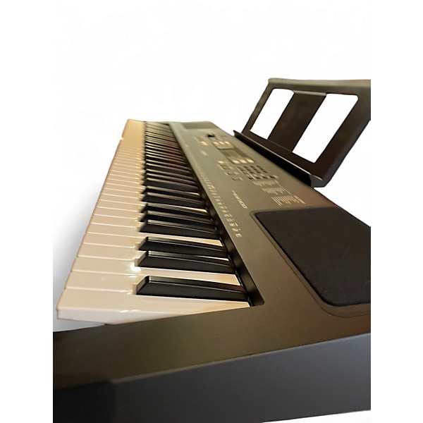 Used Yamaha PSREW300 76 Key Portable Keyboard