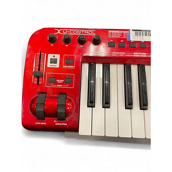 Used Behringer UMX250