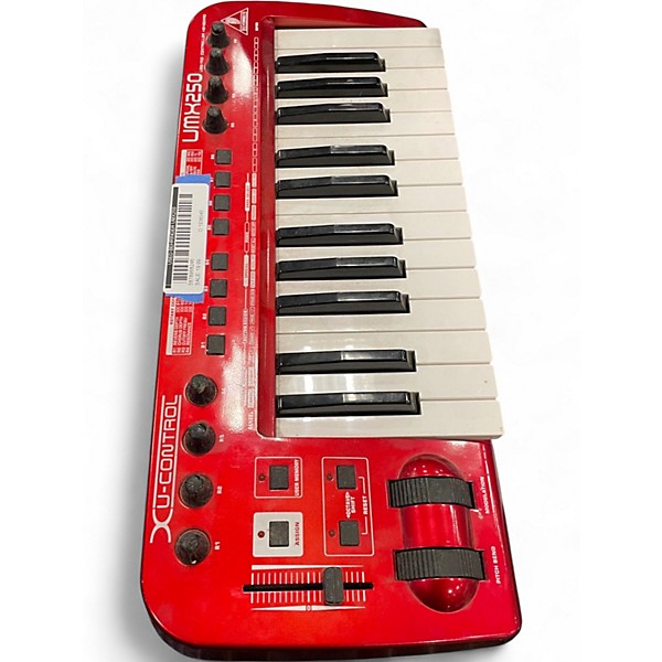 Used Behringer UMX250