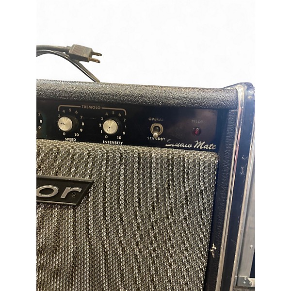 Vintage 1970s Traynor Studio Mate Tube Guitar Combo Amp