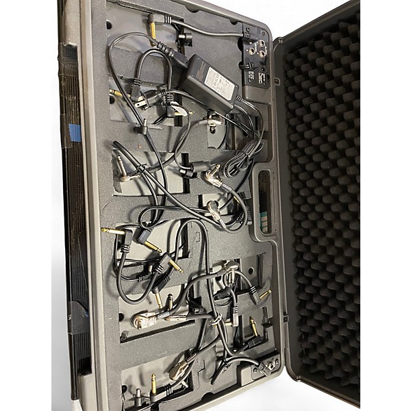 Used BOSS BCB90X POWERED PEDALBOARD