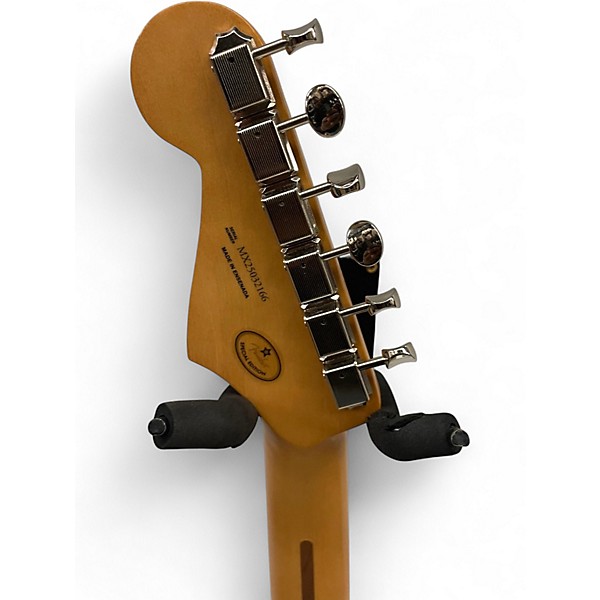 Used Fender Player II Stratocaster Rosewood Fingerboard Limited-Edition British Racing Green Solid Body Electric Guitar