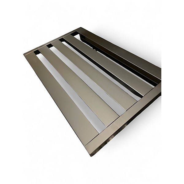 Used Pedaltrain Novo 24 Pedal Board