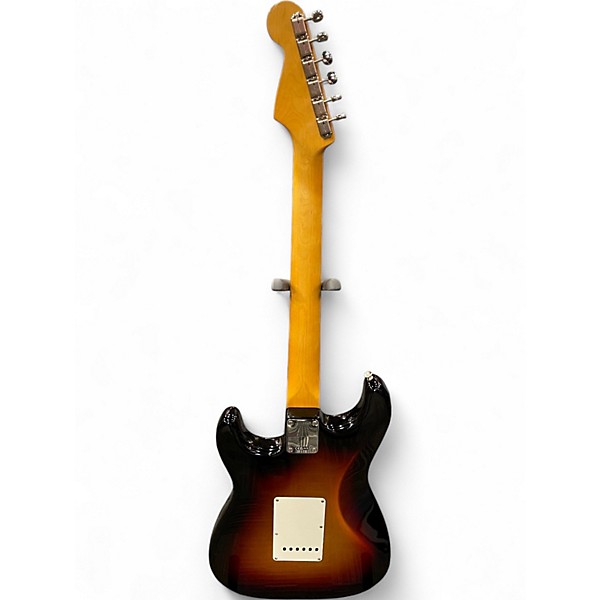 Used Fender 1961 American Vintage II Stratocaster 3 Color Sunburst Solid Body Electric Guitar