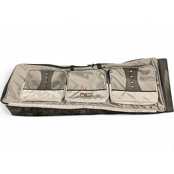 Used Roland Fantom 07 Keyboard Workstation