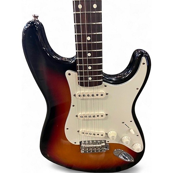 Used Fender AMERICAN VINTAGE '62 STRATOCASTER 3 Tone Sunburst Solid Body Electric Guitar
