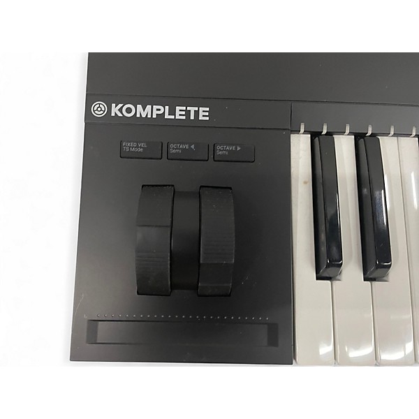 Used Native Instruments Komplete Kontrol S61 MIDI Controller