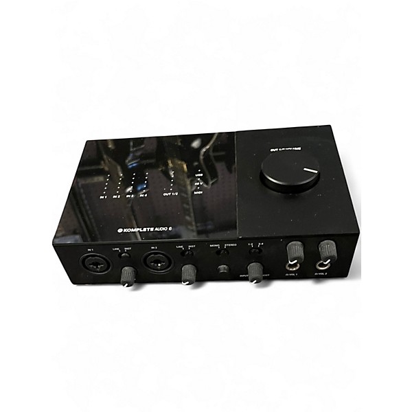 Used Native Instruments KOMPLETE AUDIO 6 Audio Interface