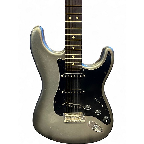 Used Fender AMERICAN PROFESSIONAL II STRATOCASTER RW MERCURY Solid Body Electric Guitar