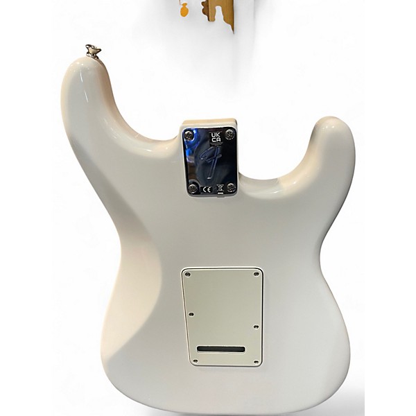 Used Fender Player Stratocaster Left Handed Alpine White Solid Body Electric Guitar
