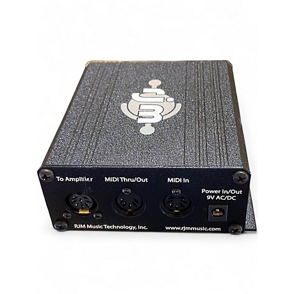 Used Rjm MINI AMP GIZMO MIDI Pedalboard